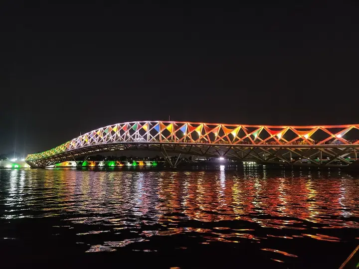 Atal Bridge and the Riverfront Flower Park