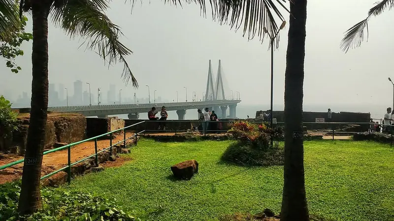 Bandra Fort and Bandstand