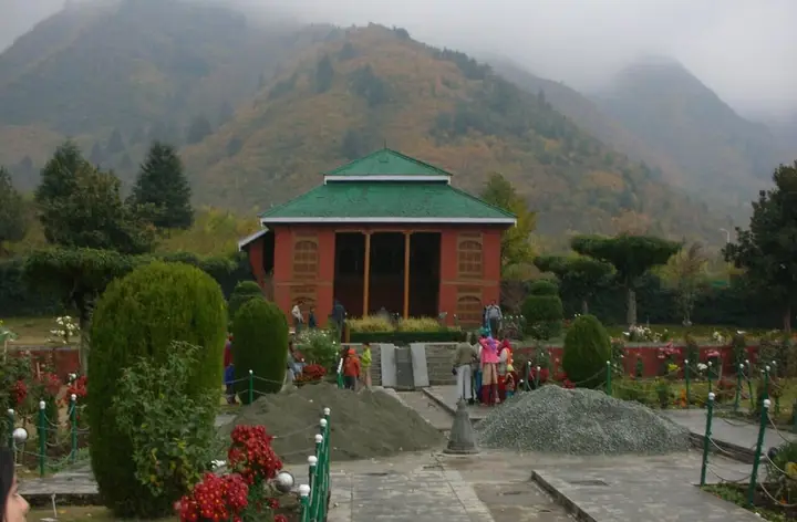 Cheshma Shahi