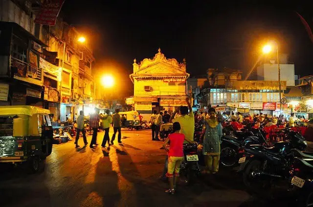 Manek Chowk night market