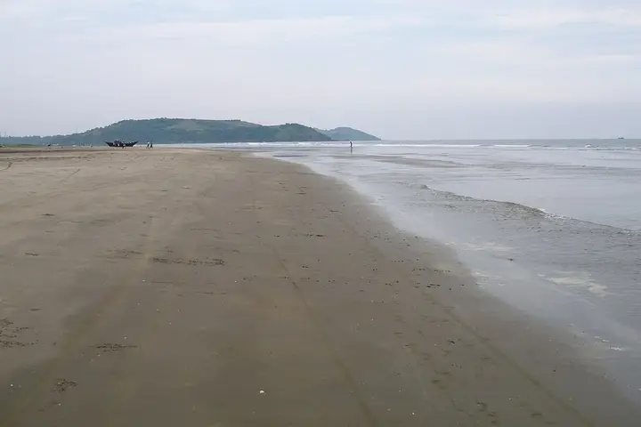 Morjim Beach