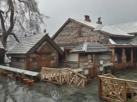 Naggar Castle on the left-bank road between Kullu and Manali