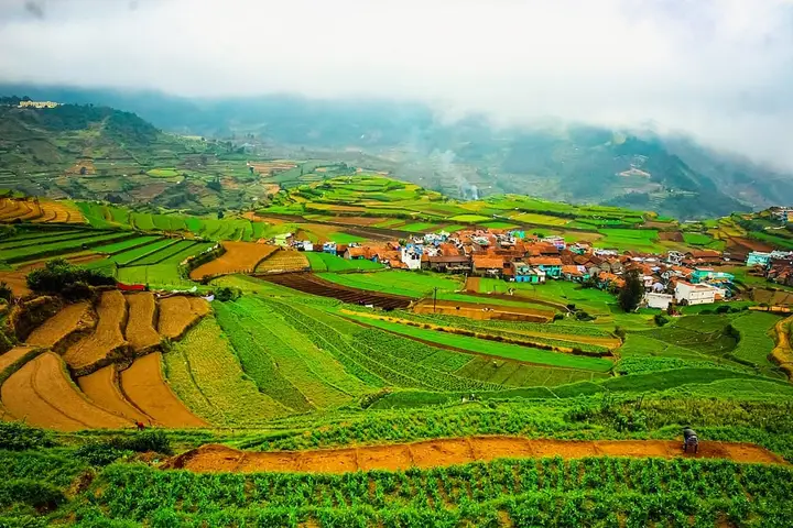 Poombarai village viewpoint